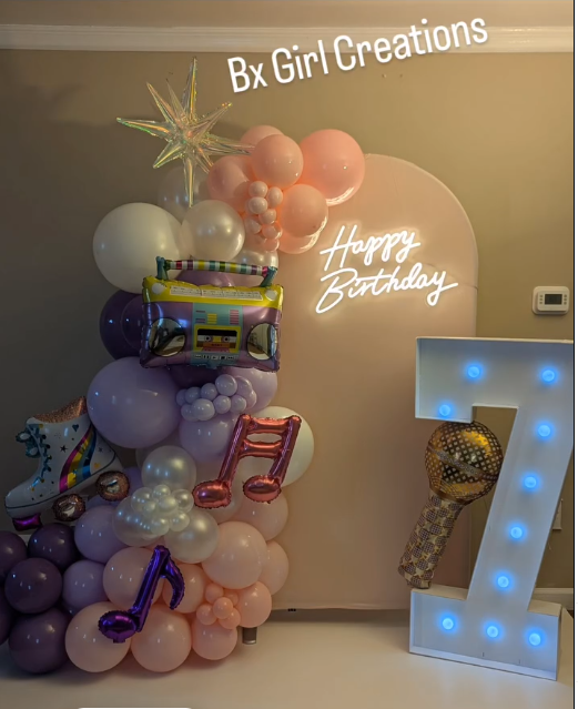 custom backdrop & 9ft balloon garland